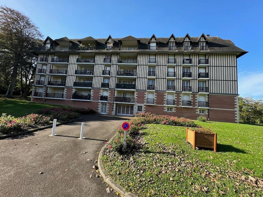 Appartement Calme Proche De La Mer Avec Parking Villers-sur-Mer Exterior foto